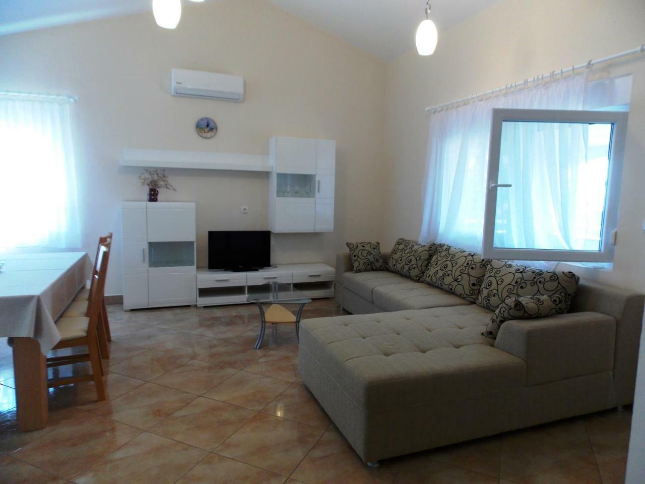 Apartment วีร์ ภายนอก รูปภาพ